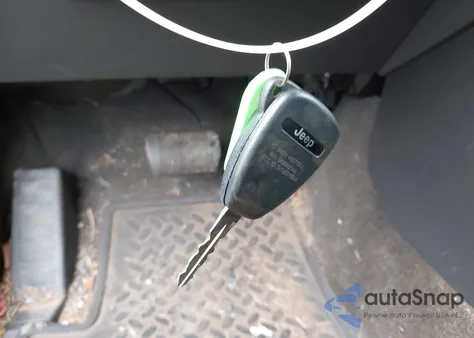 2016 Jeep Compass Latitude из США, поврежденный, VIN 1C4NJDEBXGD599030